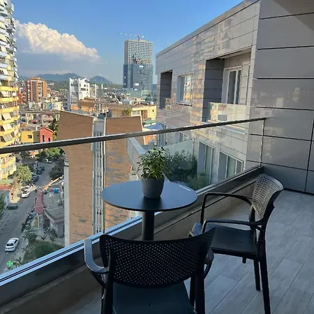 Ginger Lägenhetshotell Tirana